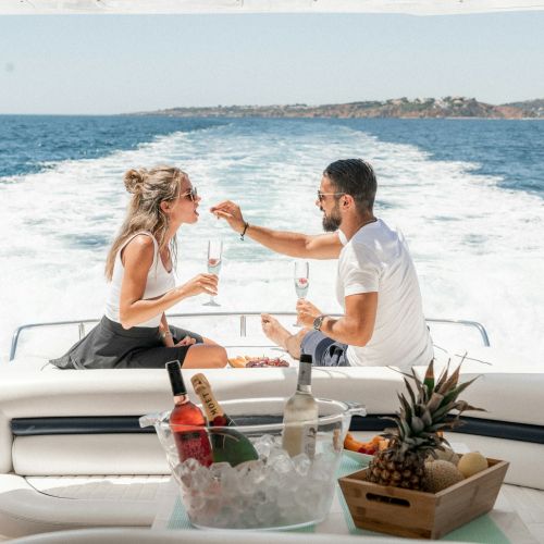livraison vin yacht 3